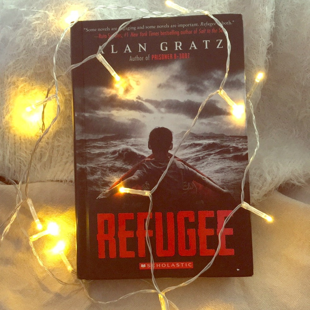 Book: Refugee by Alan Gratz